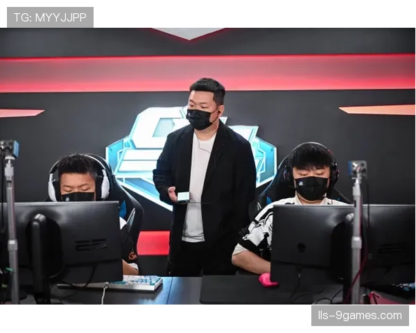 高压与低位防守的博弈：解读三月强强对话中的战术镜像